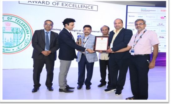 Sh Ravi Bandi , Scientist-B, NIC Telangana ( second from right) reciveing the award along senior officials from Department of Mines & Geology, Government of Telangana