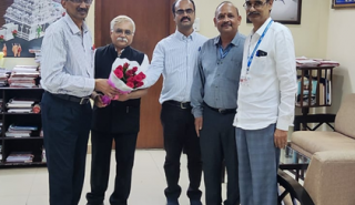 एसआईओ तेलंगाना ने श्री वी. अनिल कुमार, आईएएस (सेवानिवृत्त),आयुक्त, एंडोमेंट्स विभाग और आयुक्त नागरिक आपूर्ति विभाग, तेलंगाना सरकार से मुलाकात की |