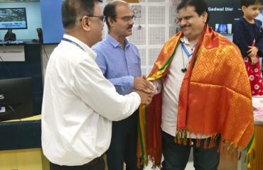सेवानिवृत्ति समारोह तस्वीर 15