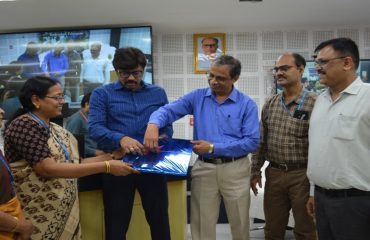 एन.डी.सी हैदराबाद आई.एस.ओ 27001 प्रमाणपत्र पट्टिका का अनावरण