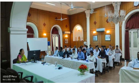 सूचना सुरक्षा नीतियाँ और शासन, जोखिम और अनुपालन विषय पर