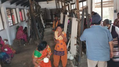 Carpet weaving training of Souda women by SDA