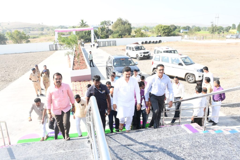 WhatsApp Image 2025-11-15 at 8.16.21 PM (1) WhatsApp Image 2025-11-15 at 8.16.21 PM (1)