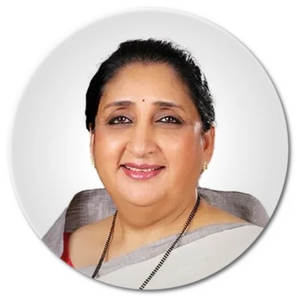 Photo Shape Editor: https://www.tuxpi.com/photo-effects/shape-tool