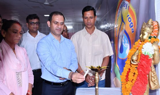 'Crowd gathered in Ayush fair, people took health benefits' 'Bageshwar moved towards healthy life with the confluence of yoga and Ayurveda