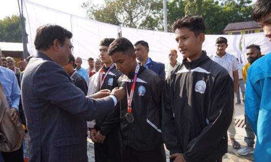 श्री आनन्द बर्द्धन