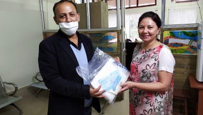 Member Secretary, MSLSA hand over the PPEs to Smt. R.M. Kurbah, IAS