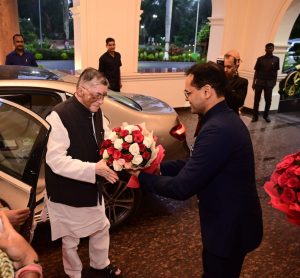 Hon'ble Governor Designate of Jharkhand Shri Santosh Kumar Gangwar was welcomed at Raj Bhavan