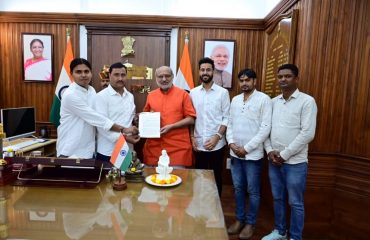 A delegation of Yuva AJSU met the Honorable Governor Shri C.P. Radhakrishnan at Raj Bhavan