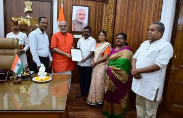 A delegation of Jharkhand University Teachers Association met the Honorable Governor-cum-Chancellor at Raj Bhavan