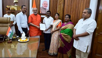 A delegation of Jharkhand University Teachers Association met the Honorable Governor-cum-Chancellor at Raj Bhavan