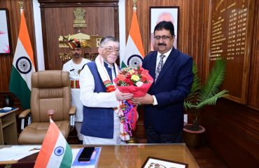 Honourable Governor with VIce Chancellor