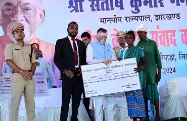 Honourable Governor of jharkhand at Pakud