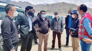 Chairman, DDMA Leh inspects Covid-19 surveillance mechanism in areas around Leh