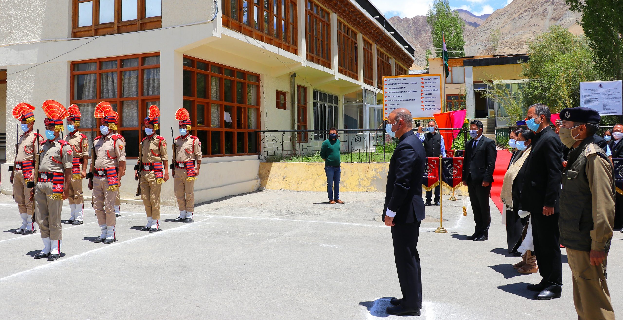 Justice Javed Iqbal Wani visits District Court Leh