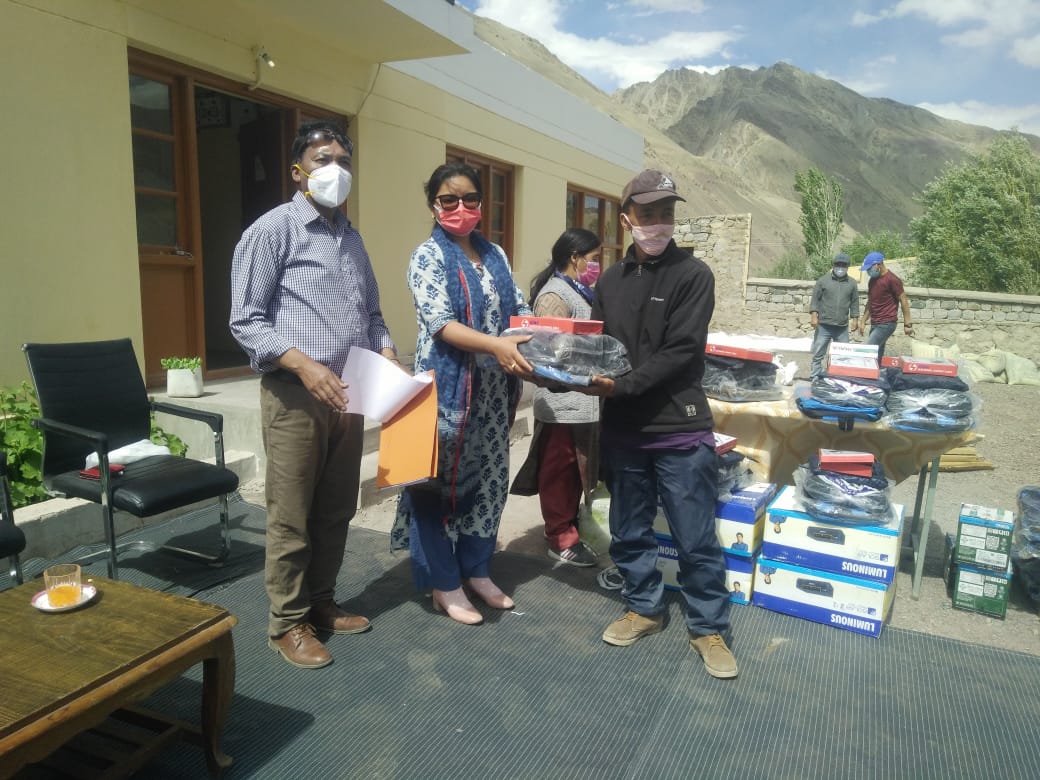 Sheep Husbandry Dept distributes essentials to sheep breeders & herders