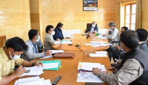 Improve expenditure on development works: Advisor Ladakh