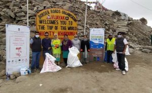 Cleanliness drive conducted at Khardung La pass