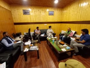 CEC Feroz Khan discusses various issues of Kargil District with Principal Secretary Ladakh Dr Pawan Kotwal (1)