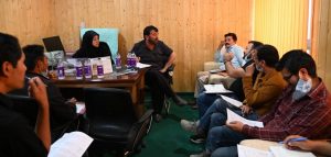 Special summary revision of Photo Electoral Rolls with regard to 01-01-2022 as qualifying date Dy DEO, Kargil convenes meeting with SDMsAEROs, reps of political parties (2)