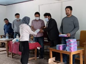EC Mohsin Ali distributes free edu tabs under Yountab Scheme 2021 (3)