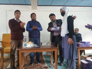 EC Mohsin Ali distributes free Yountab edu tabs among students at Chiktan (4)