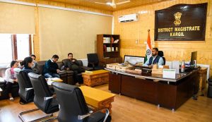 DC Kargil chairs meeting to discuss implementation of Clean India Programme, celebration of Gandhi Jayanti (2)