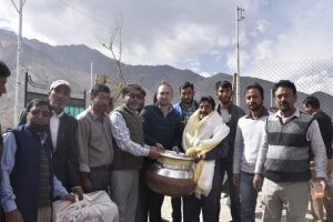 Chief Electoral Officer Hirdesh Kumar chairs meeting with AEROs, BLOs at Kargil (5)