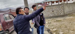 SE PWD Kargil assesses feasibility of upcoming projects at GMDC Zanskar (1)