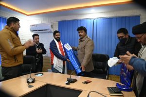 LAHDC Kargil accords warm farewell to outgoing CCF, DTO (2)