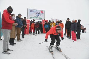 EC Tourism flags off Ladakh Snow Ski Team for upcoming National Snow Skiing Tournament