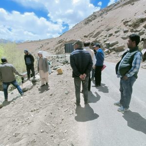 Councillor Yourbaltak, BDC Chairperson Sodh visit micro-irrigation sites (4)