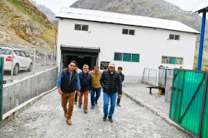 Secretary Ravinder visits Drass, reviews developmental works (6)