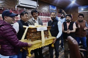 LAHDC, District Administration Kargil accords warm send off to outgoing Executive Engineer (9)