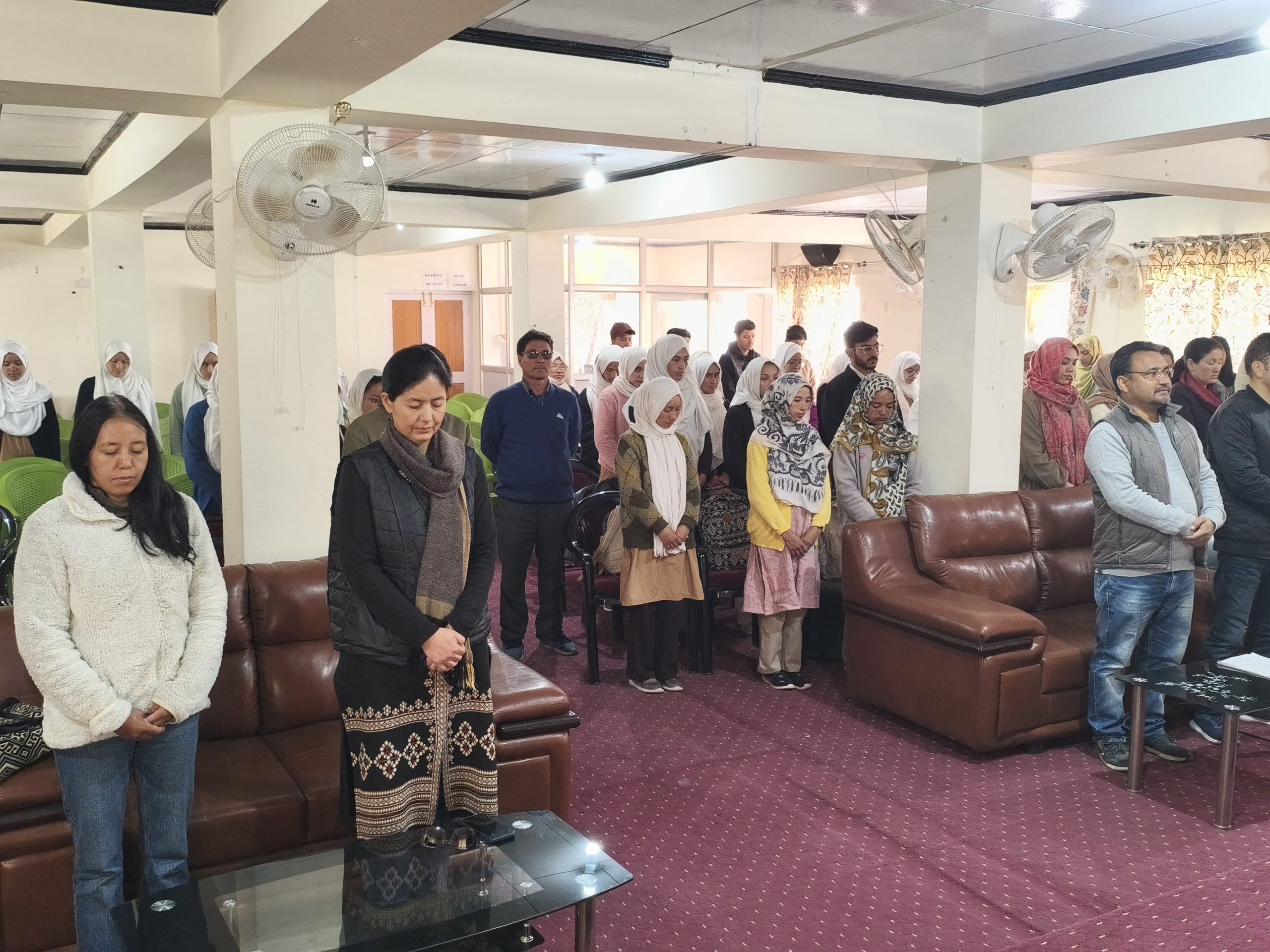 GDC Kargil pays homage to victims of Pahalgam terror attack, holds candlelight march.