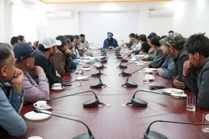CEC Dr. Mohd Jaffer Akhoon Holds Meeting to Address Development and Construction Issues in Kargil.