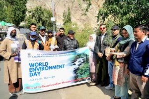 Pre-World Environment Day Campaign: Municipal Committee Kargil Organizes Plantation Drive Near Iqbal Bridge.