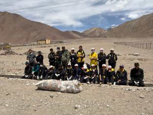 Nyoma Youth Association, the #IndianArmy & 11 civil organisations led the region’s largest-ever civil-military cleanup as part of #WorldEnviroentDay— (1)