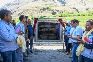 CEC Dr. Mohd Jaffer Akhoon Inaugurates Multiple Lift Irrigation Projects in Sankoo Subdivision.