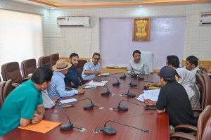 Acting CEC Kargil Reviews Traffic Decongestion Measures; Focus on Link Road Completion and Bottleneck Removal