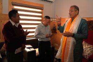Delegation of former LBA block presidents from different areas calls on Hon'ble Lt Governor Shri Kavinder Gupta.