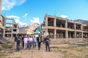 CEC Kargil Dr. Mohd Jaffer Akhoon Conducts Extensive Review of Health and Education Infrastructure in Zanskar.