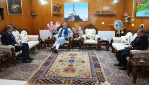 Shri KK Pathak, Special Secretary, Cabinet Secretariat calls on Hon’ble Lt Governor Sh Kavinder Gupta.