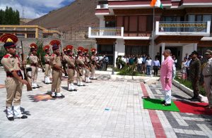 Hon’ble Lt Governor Shri Kavinder Gupta meets HoDs, various delegations at Khaltse.
