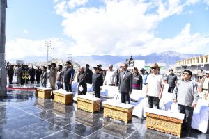 Leh Commemorates 26th Kargil Vijay Diwas with Patriotic Fervour: Tributes paid to Brave Soldiers, Veer Naris, and War Veterans and Ex-seviceman.