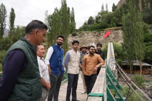 DC Leh Visits Bogdang, Turtuk, Tyakshi, and Thang; Reviews Development Needs and Grievances in Border Villages.