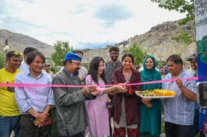 CEC Kargil attends National Handloom Day event, inaugurates Craft Mela.