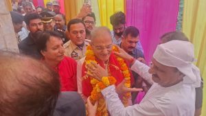 Hon’ble LG Kavinder accorded warm welcome on his arrival at revered Devsthan of Raja Mandlik Ji at Village Raya Suchani