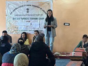 One-Day Farmers' Training Camp Held in Shara Village.