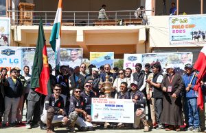Hon’ble LG Kavinder with winning men’s team